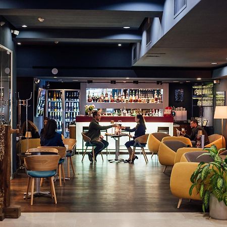 Peakture Hotel Bucarest Esterno foto